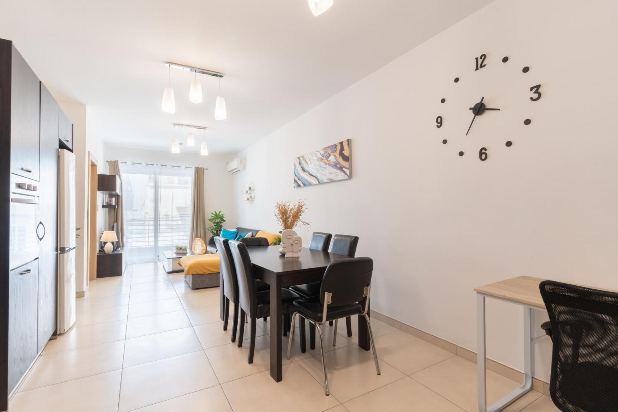 2 Bedroom In Central St Julians Prime Location In Paceville Apt 3 By Vaganza Saint Julian's Bagian luar foto