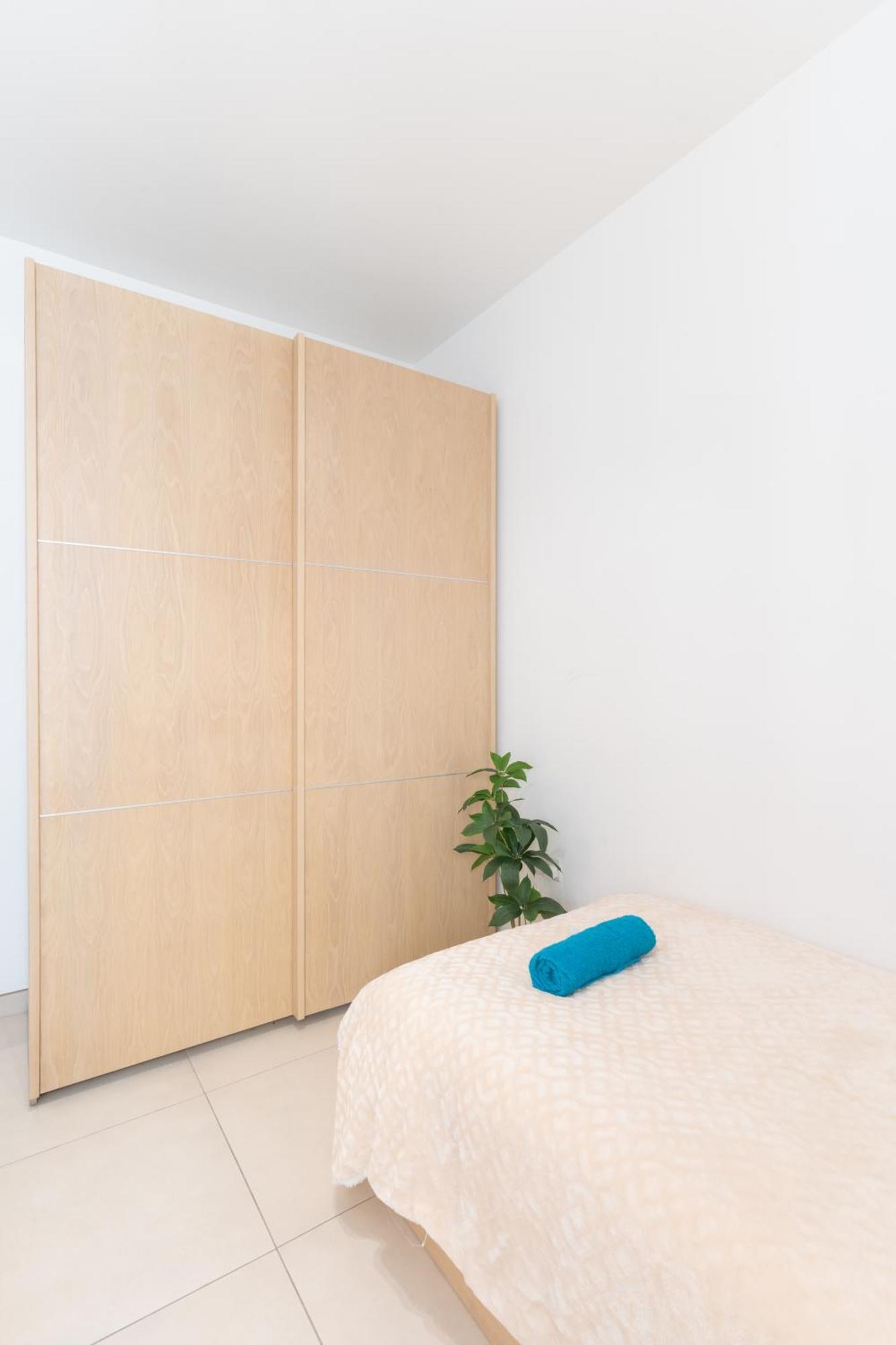 2 Bedroom In Central St Julians Prime Location In Paceville Apt 3 By Vaganza Saint Julian's Bagian luar foto