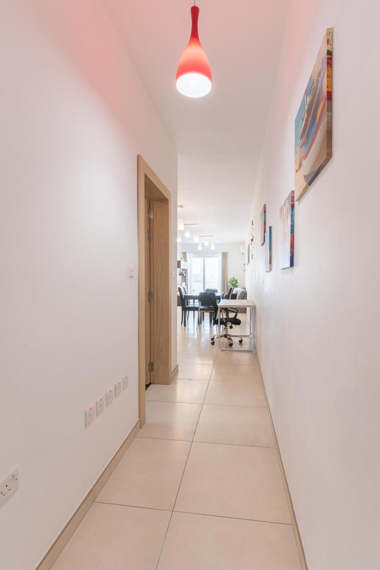 2 Bedroom In Central St Julians Prime Location In Paceville Apt 3 By Vaganza Saint Julian's Bagian luar foto