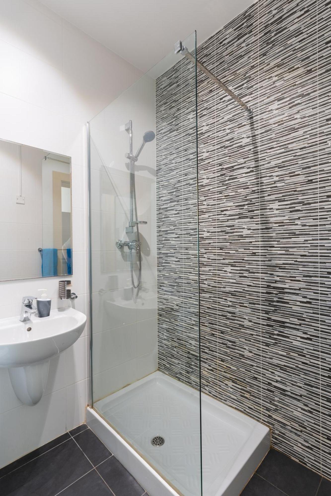 2 Bedroom In Central St Julians Prime Location In Paceville Apt 3 By Vaganza Saint Julian's Bagian luar foto