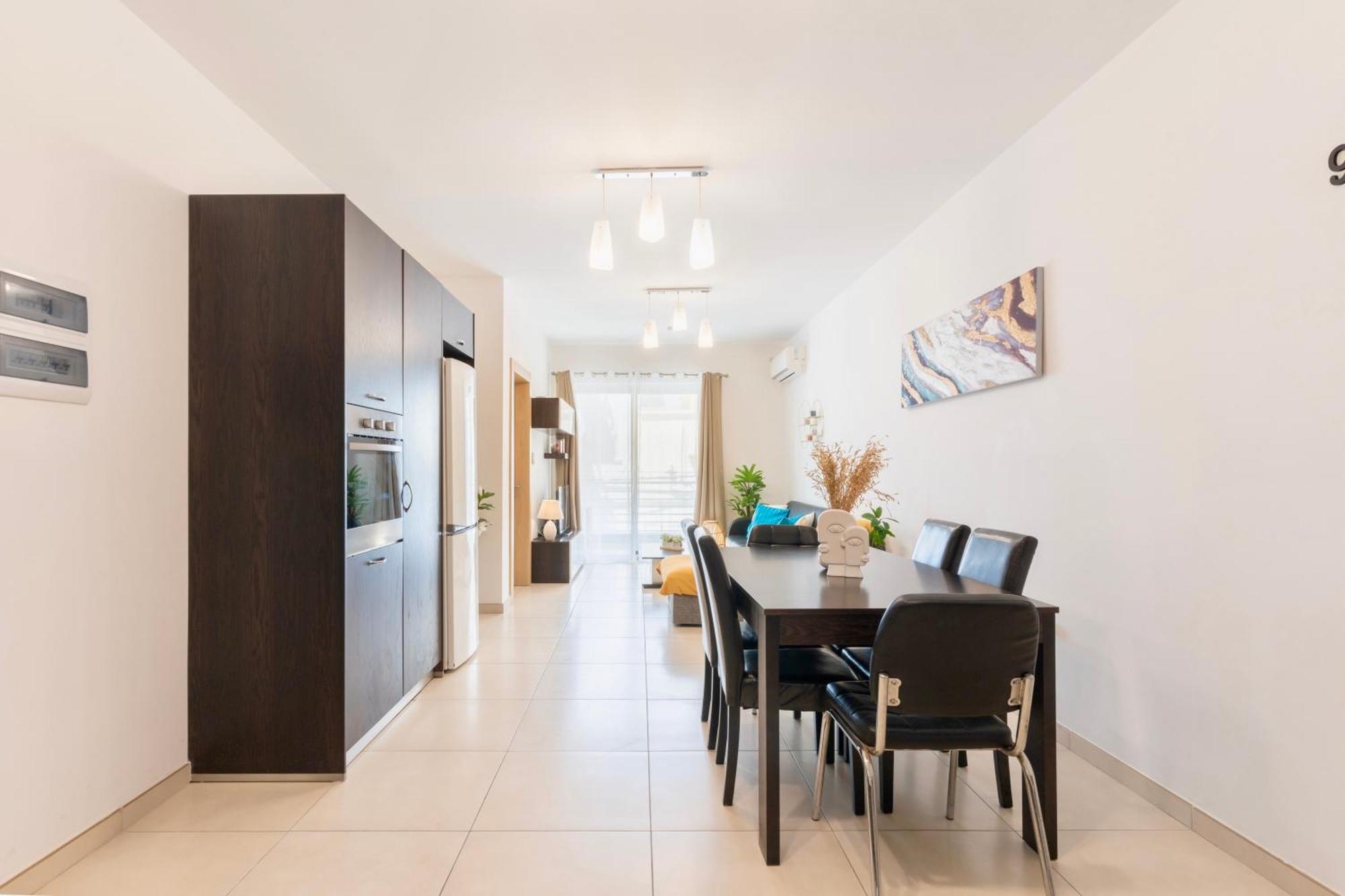 2 Bedroom In Central St Julians Prime Location In Paceville Apt 3 By Vaganza Saint Julian's Bagian luar foto