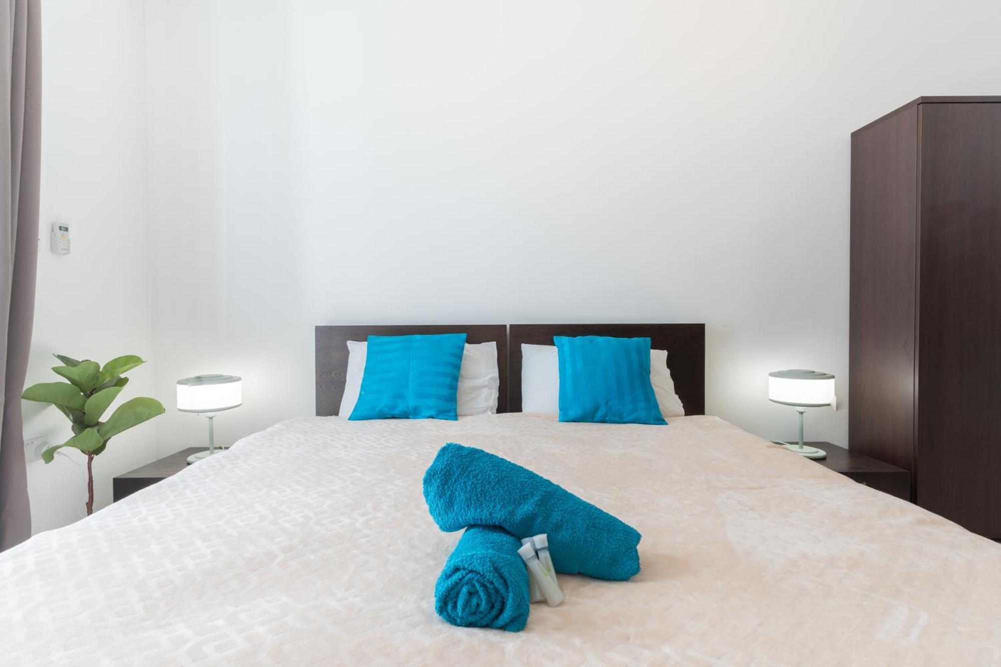 2 Bedroom In Central St Julians Prime Location In Paceville Apt 3 By Vaganza Saint Julian's Bagian luar foto